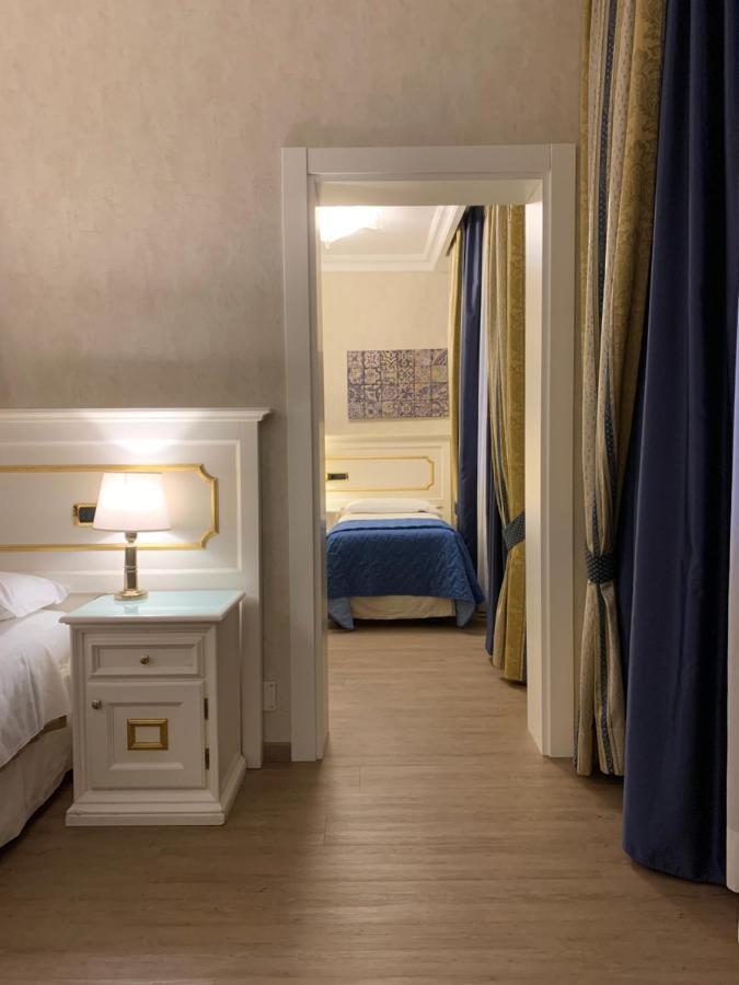 Hotel Poppi Мира Екстериор снимка