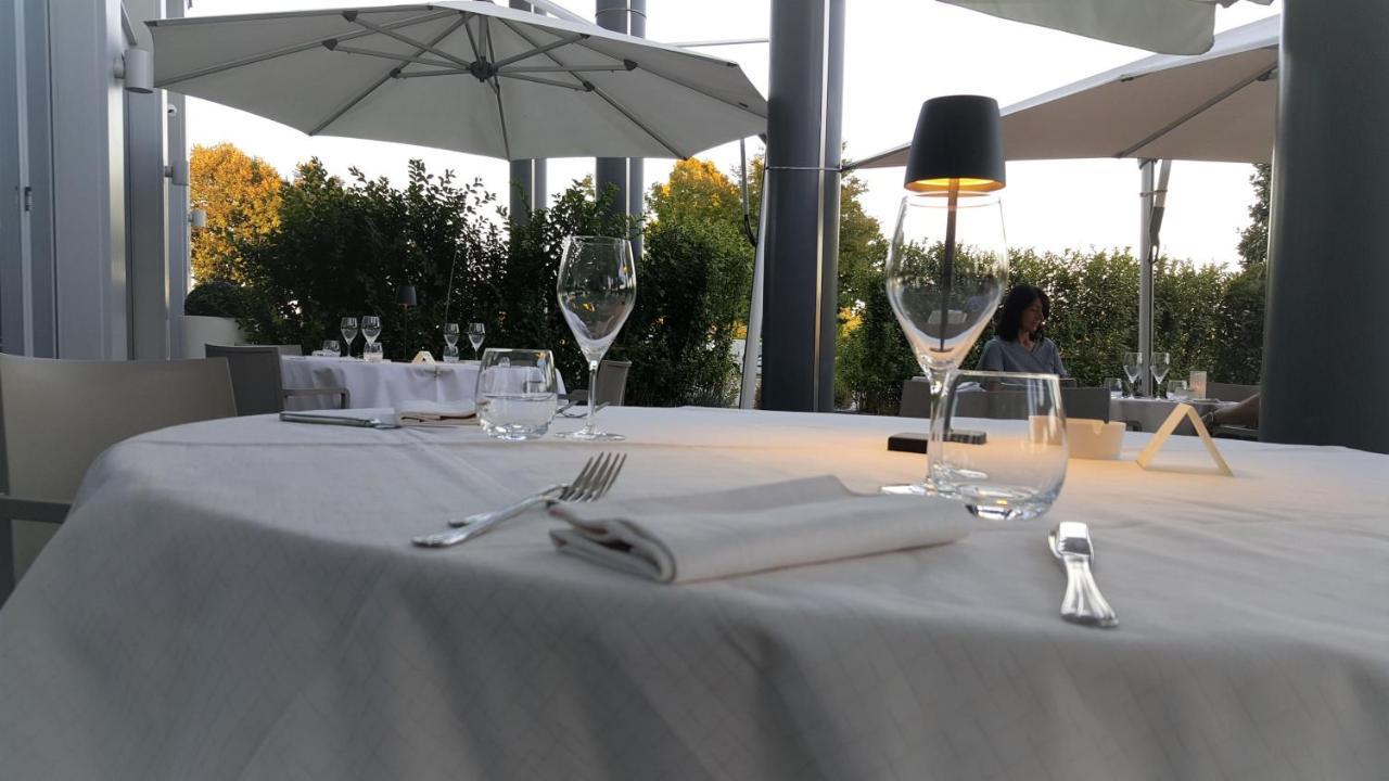 Hotel Poppi Мира Екстериор снимка
